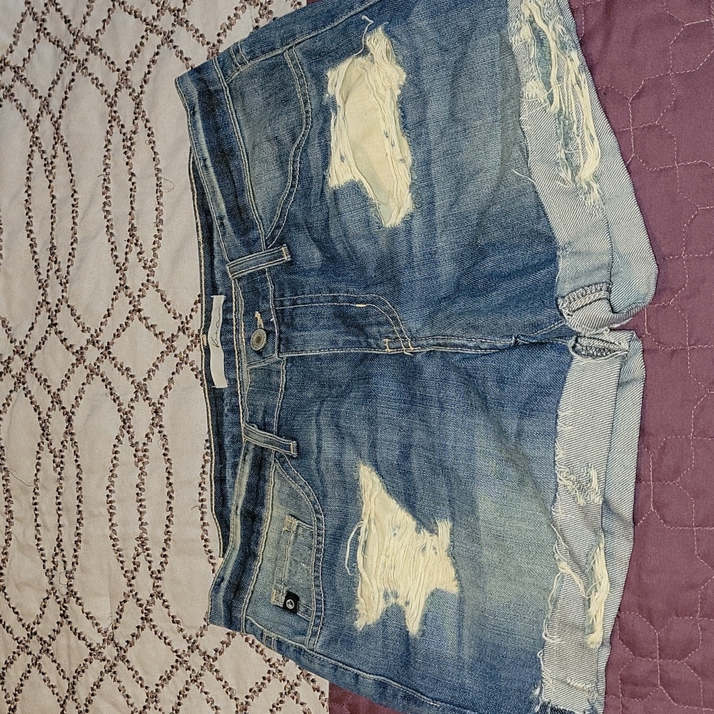 Women's destroyed shorts